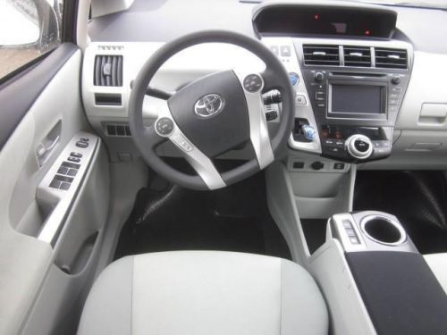 2014 Toyota Prius v Two, US $28,249.00, image 3