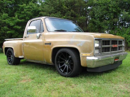 1984 chevy chevrolet gmc sierra 1500 305 motor short bed stepside custom lowered