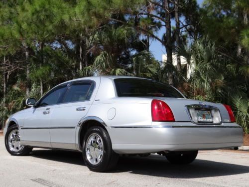 2002 LINCOLN TOWNCAR SIGNATURE LIMITED EDITION * NO RESERVE RARE! LOW 69K MILES!, image 13