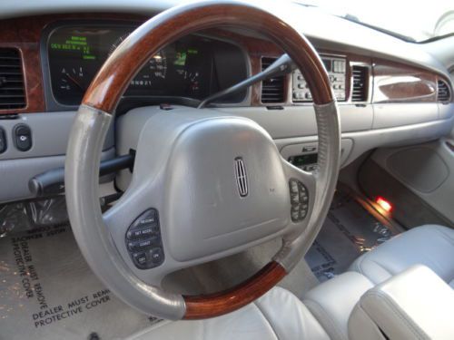 2002 LINCOLN TOWNCAR SIGNATURE LIMITED EDITION * NO RESERVE RARE! LOW 69K MILES!, image 39