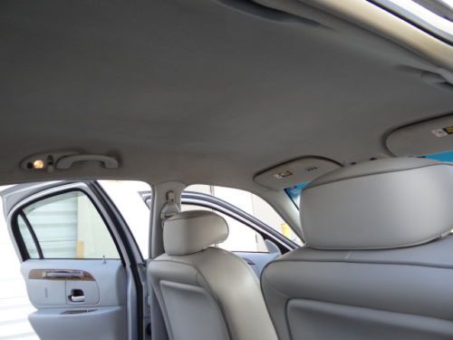 2002 LINCOLN TOWNCAR SIGNATURE LIMITED EDITION * NO RESERVE RARE! LOW 69K MILES!, image 57