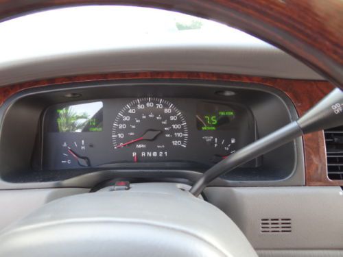 2002 LINCOLN TOWNCAR SIGNATURE LIMITED EDITION * NO RESERVE RARE! LOW 69K MILES!, image 58
