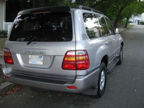 Beautiful Loaded 1999 Toyota Land Cruiser.  104,648 Miles., image 4
