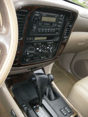 Beautiful Loaded 1999 Toyota Land Cruiser.  104,648 Miles., image 8