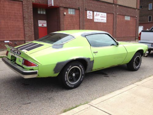 1974 Z28 CAMARO VERY RARE YELLOW LIME, image 2