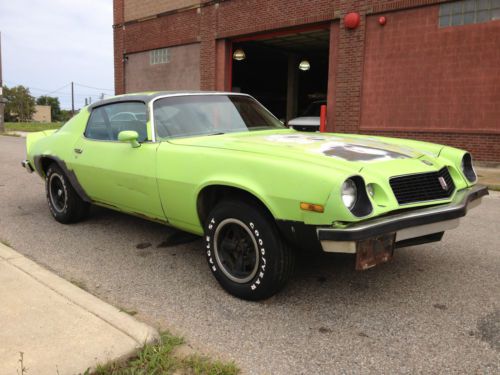 1974 Z28 CAMARO VERY RARE YELLOW LIME, image 6