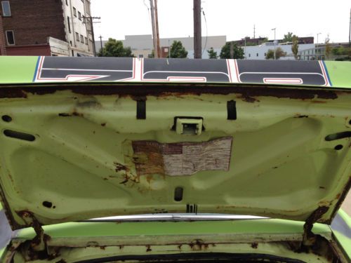 1974 Z28 CAMARO VERY RARE YELLOW LIME, image 9