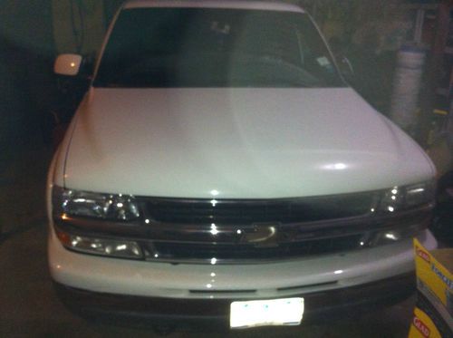 2001 chevrolet suburban 1500 lt sport utility 4-door 5.3l