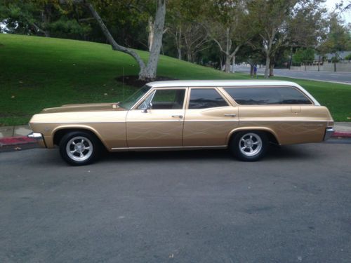 1965 chevrolet bel air station wagon - seats 9 - excellent condition