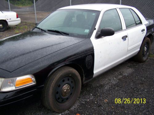 2010 ford crown victoria police interceptor sedan 4-door 4.6l