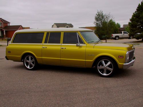 1970 chevrolet suburban c10