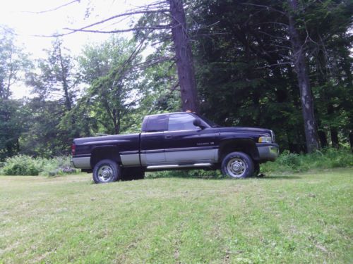 1999 dodge ram 2500 base extended cab pickup 2-door 5.9l