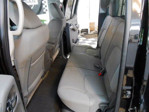 2013 Nissan Frontier SV Crew Cab 4x4 5K NO RESERVE Salvage Rebuildable Damaged, image 41