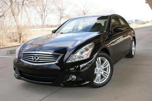 G37, low 8k miles, dvd navi, back up cam, low 2.95% apr financing!