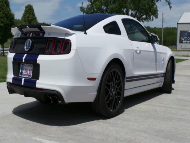 Ford mustang gt500 shelby cobra