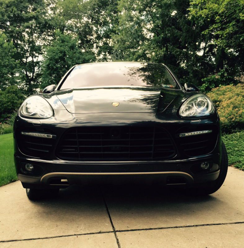 2011 porsche cayenne turbo