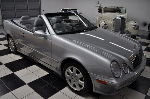 2003 mercedes-benz clk-class clk320