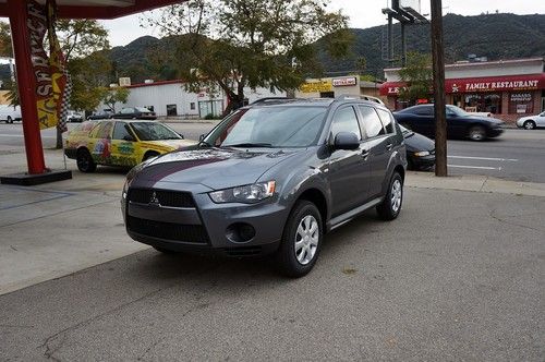 2012 mitsubishi outlander es sport utility 4-door 2.4l only 136 miles!!