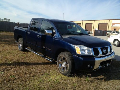 2007 nissan "texas titan" se crew cab pickup 4-door 5.6l