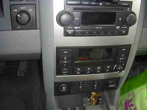 2004 DODGE DURANGO LIMITED - HEMI - SUNROOF - SIRIUS - BEAUTIFUL, US $9,895.00, image 7