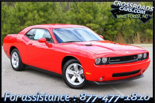10 challenger 5.7l hemi auto leather 45k clean carfax 18" wheels heated seats