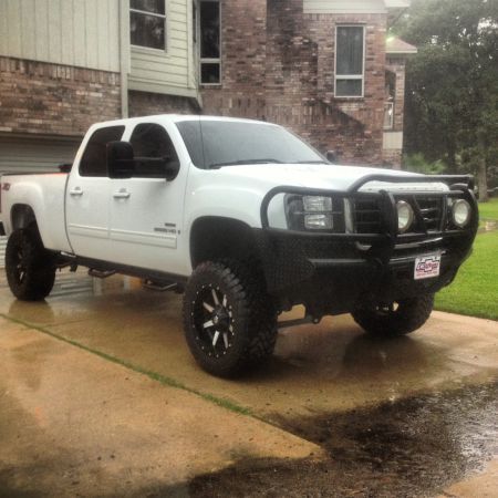 Custom lifted gmc sierra 2500