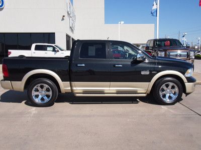 Laramie long 5.7l nav power door locks power windows power driver's seat console