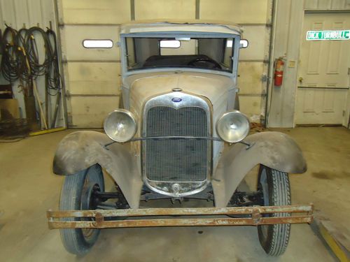 1930 ford model a 2-door sedan