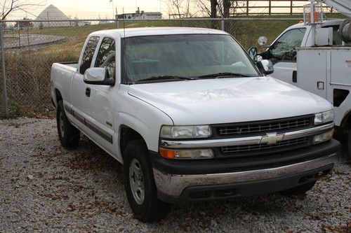 2000 chevrolt silverado 1500 4x4 ext.cab pickup truck