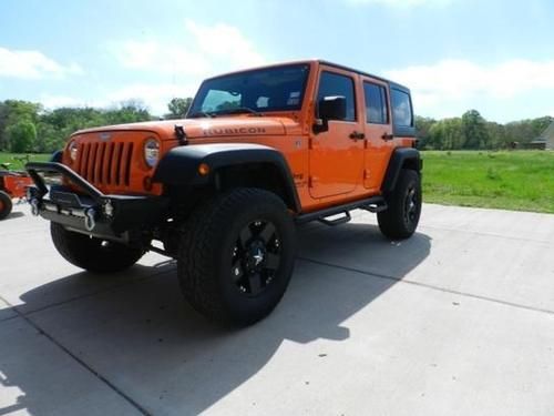 Best looking jeep wrangler unlimited rubicon low miles loaded