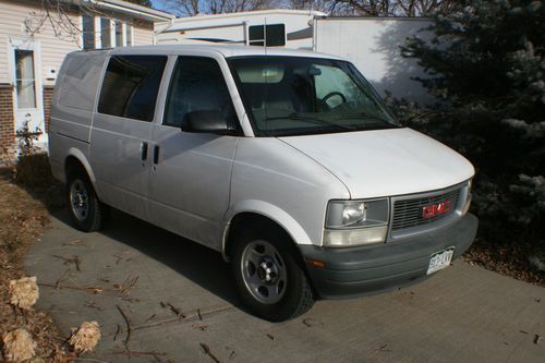 2005 gmc safari base extended cargo van 3-door 4.3l