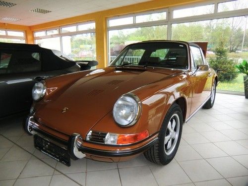 Porsche 911 2.4 t targa concourse restauration