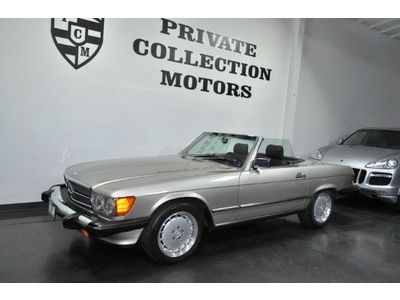 560SL* 73K MILES* BOTH TOPS* 1 OWNER CALIFORNIA CAR* BOOKS* 85 86 87 88 89, US $15,888.00, image 16
