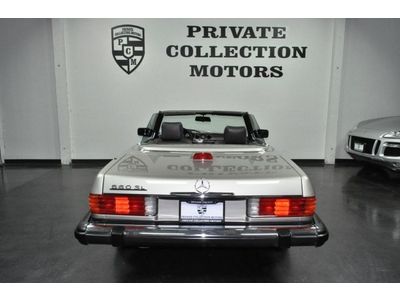 560SL* 73K MILES* BOTH TOPS* 1 OWNER CALIFORNIA CAR* BOOKS* 85 86 87 88 89, US $15,888.00, image 18