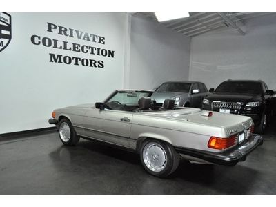 560SL* 73K MILES* BOTH TOPS* 1 OWNER CALIFORNIA CAR* BOOKS* 85 86 87 88 89, US $15,888.00, image 19
