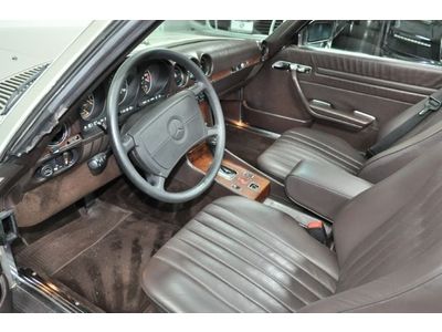 560SL* 73K MILES* BOTH TOPS* 1 OWNER CALIFORNIA CAR* BOOKS* 85 86 87 88 89, US $15,888.00, image 21