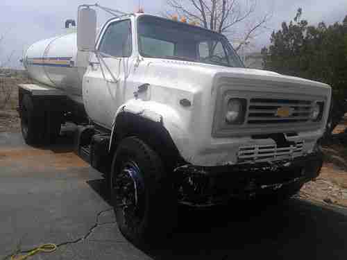 1981 2000 gal Water truck, US $4,500.00, image 2