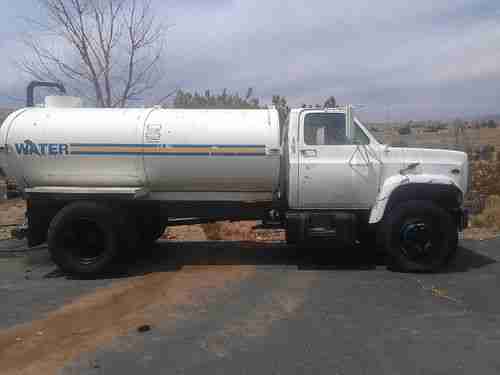 1981 2000 gal Water truck, US $4,500.00, image 3