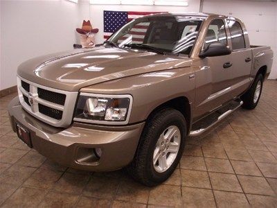 2010 bighorn/lonestar 4.7l auto austin tan pearlcoat