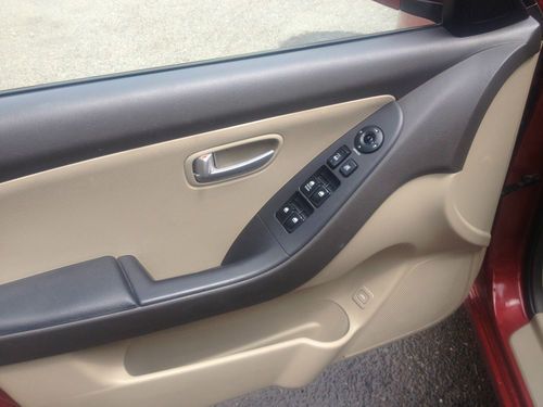 2008 Hyundai Elantra GLS Sedan 4-Door 2.0L, image 9