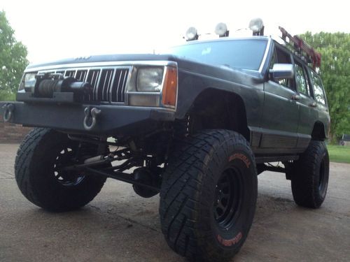 Runs great, street legal &amp; crawler, 10" lift, low reserve - 1992