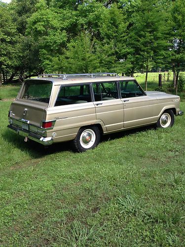 Classic 1966 jeep wagoneer 327 vigilante 4x4 - diy dream