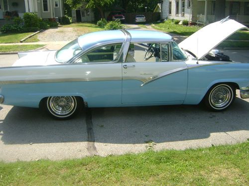 1956 ford crown victoria