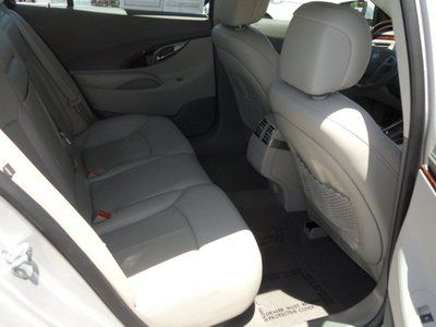 CXS 3.6L PREM SOUND LEATHER Clean CARFAX Smoke free Excellent Cond Low miles, image 9