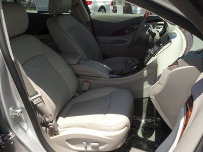 CXS 3.6L PREM SOUND LEATHER Clean CARFAX Smoke free Excellent Cond Low miles, image 10