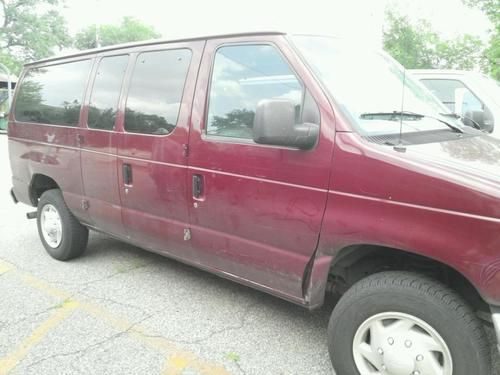 2007 ford e350 12 passenger van, w motor needing to be rebuilt