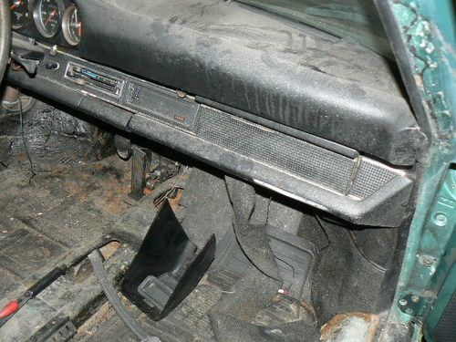 1970 Porsche 911E targa roller for restoration Irish Green with tan interior, image 4