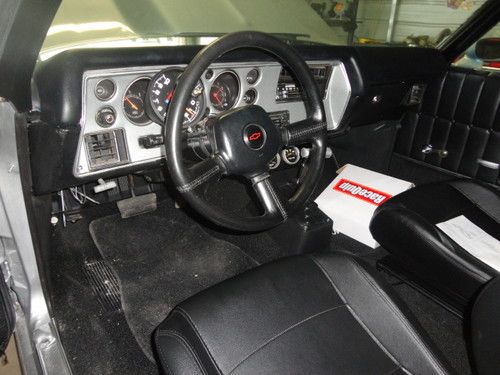 1972 Chevrolet Monte Carlo Base Hardtop 2-Door 5.7L, image 8