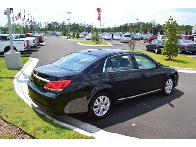 Limited 3.5L CD 12 Speakers AM/FM radio MP3 decoder Radio data system ABS brakes, image 7