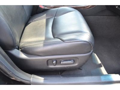 Limited 3.5L CD 12 Speakers AM/FM radio MP3 decoder Radio data system ABS brakes, image 19